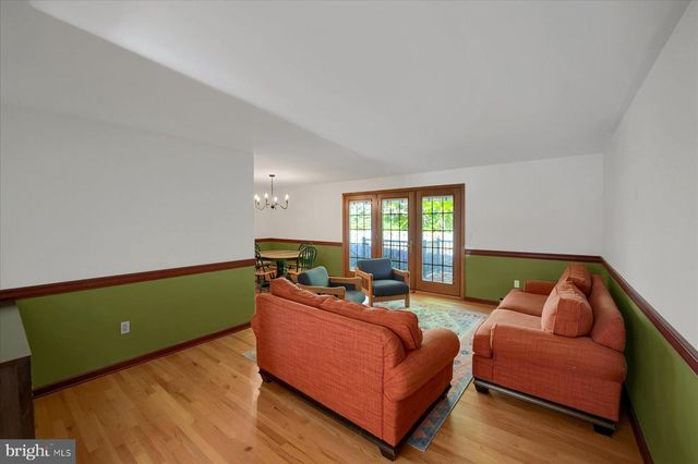 705 WESTERLY PKWY, State College, PA 16801