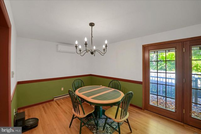 705 WESTERLY PKWY, State College, PA 16801