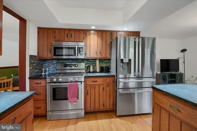 705 WESTERLY PKWY, State College, PA 16801