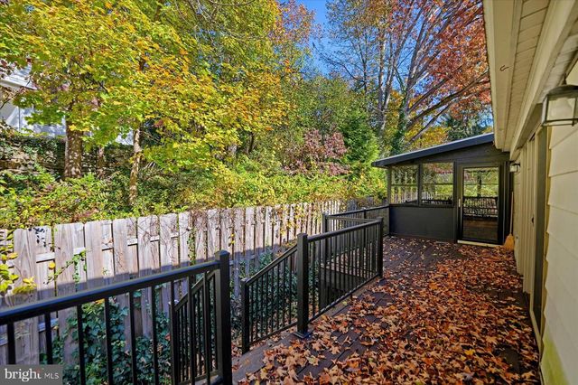 705 WESTERLY PKWY, State College, PA 16801