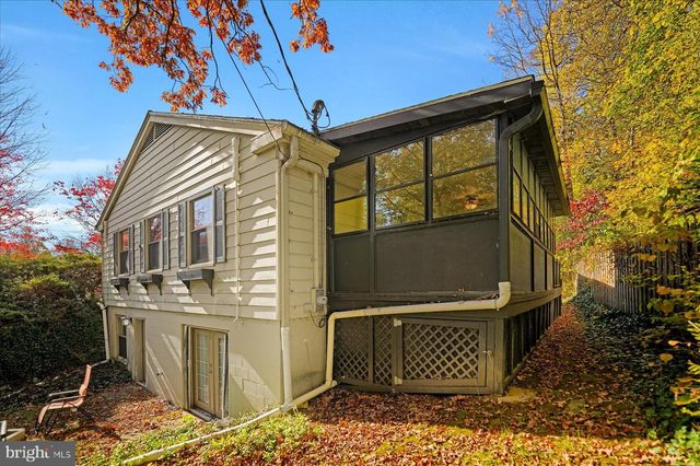 705 WESTERLY PKWY, State College, PA 16801