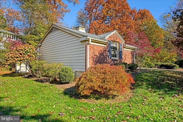 705 WESTERLY PKWY, State College, PA 16801