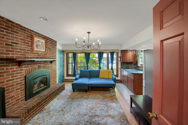 705 WESTERLY PKWY, State College, PA 16801