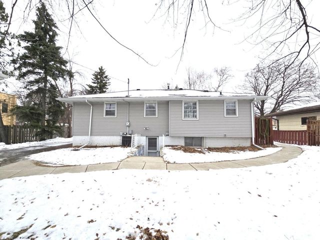 7829 Terra Linda Drive, New Hope, MN 55427