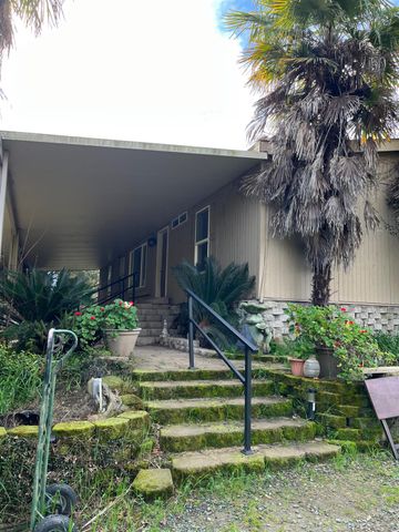 28108 Thornton Rd, Thornton, CA 95632