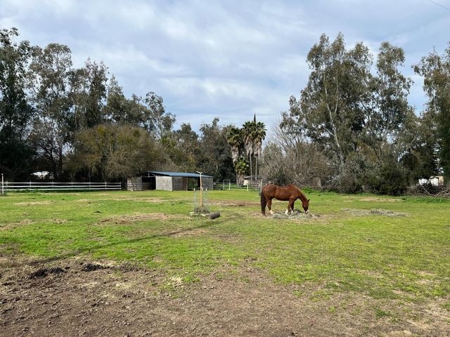 28108 Thornton Rd, Thornton, CA 95632