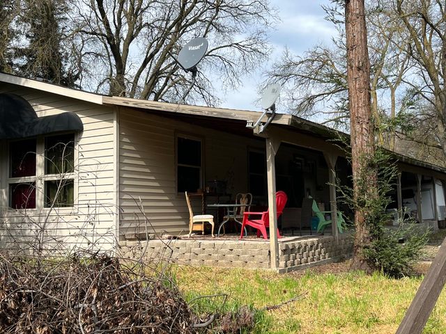 28108 Thornton Rd, Thornton, CA 95632