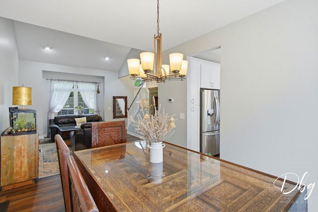2671 Wildflower Court, Round Lake Beach, IL 60073