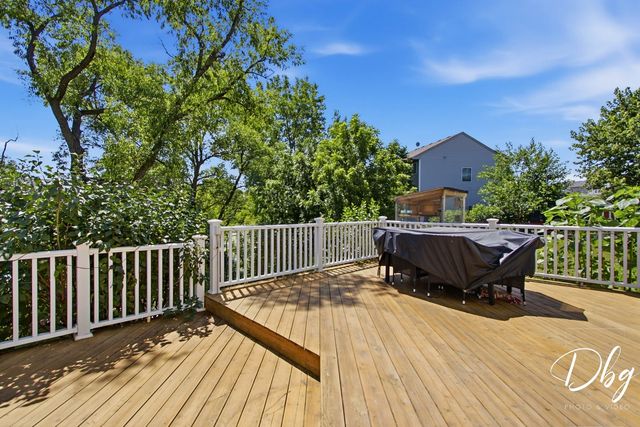 2671 Wildflower Court, Round Lake Beach, IL 60073