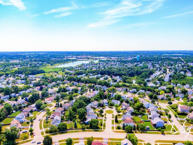 2671 Wildflower Court, Round Lake Beach, IL 60073