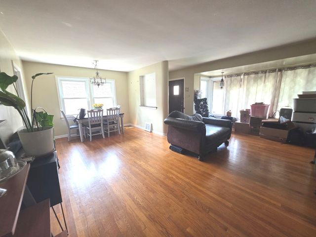18535 PAGE Avenue, Homewood, IL 60430