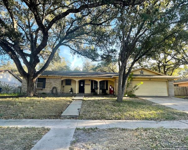 1404 inez, Beeville, TX 78102