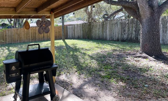 1404 inez, Beeville, TX 78102