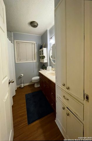 1404 inez, Beeville, TX 78102