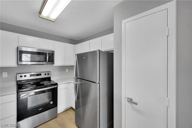 2300 East Silverado Ranch Boulevard 2113, Las Vegas, NV 89183