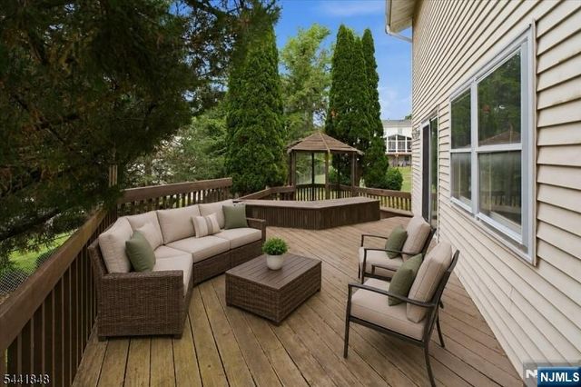 28 Amherst, Wayne, NJ 07470