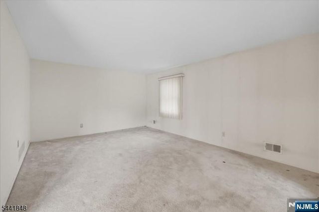 28 Amherst, Wayne, NJ 07470
