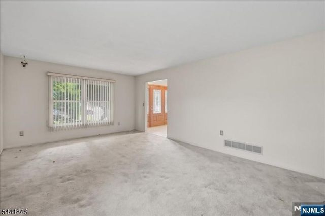 28 Amherst, Wayne, NJ 07470