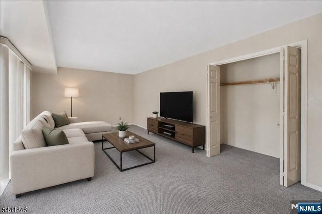 28 Amherst, Wayne, NJ 07470