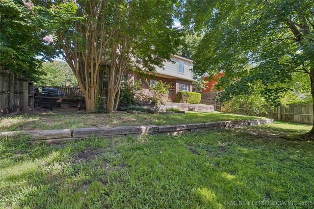 3725 W Freeport Street, Broken Arrow, OK 74012