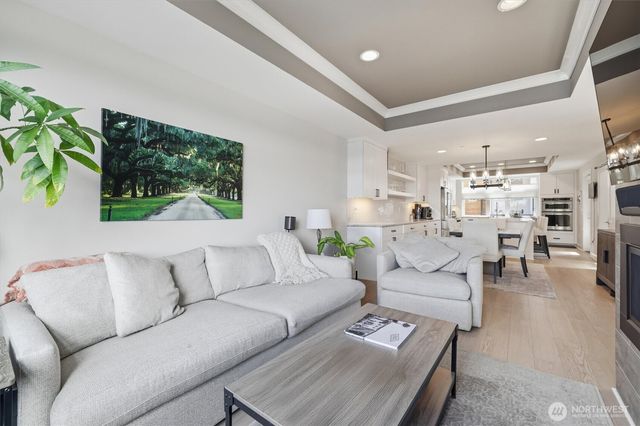 4033 129th Place SE, Bellevue, WA 98006