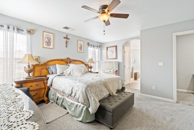 3931 E Hillcrest Avenue, Visalia, CA 93292
