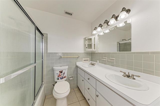 413 WHITFIELD AVENUE, Sarasota, FL 34243