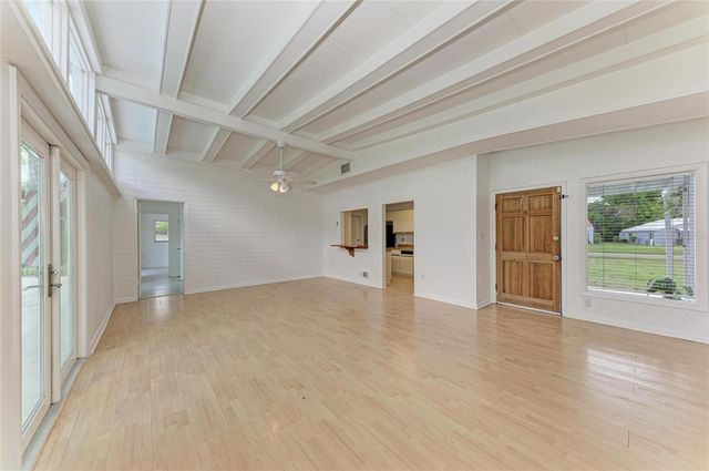 413 WHITFIELD AVENUE, Sarasota, FL 34243