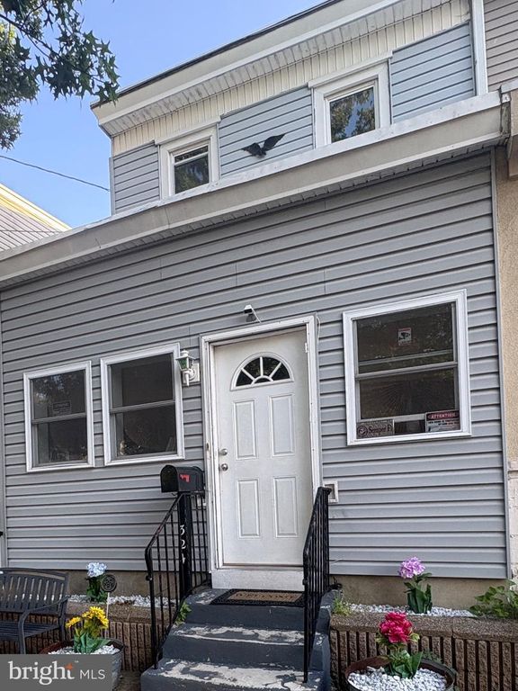 324 HUNTER ST, Gloucester City, NJ 08030