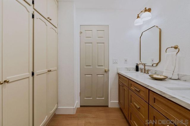 1451 Ventana Dr, Escondido, CA 92029