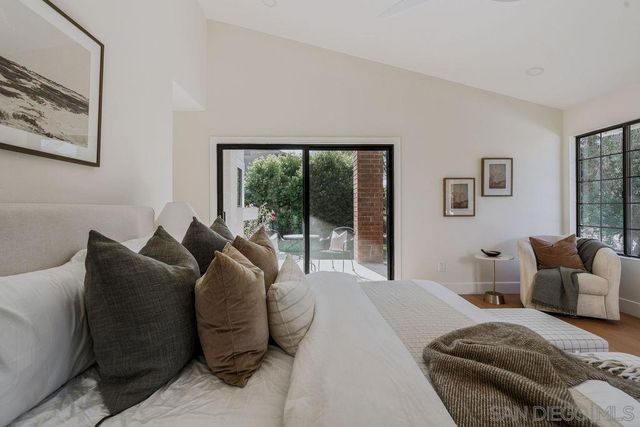 1451 Ventana Dr, Escondido, CA 92029