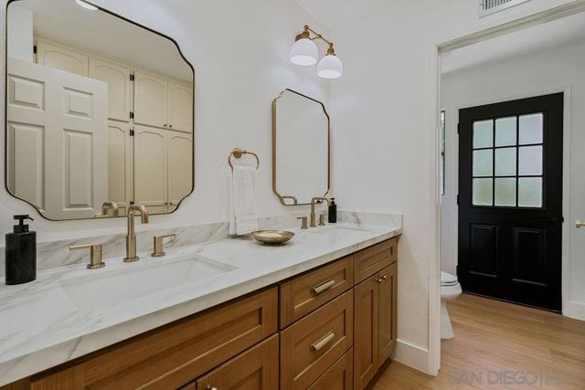 1451 Ventana Dr, Escondido, CA 92029