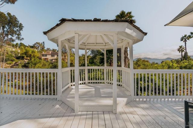 1451 Ventana Dr, Escondido, CA 92029