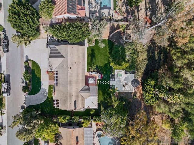 1451 Ventana Dr, Escondido, CA 92029