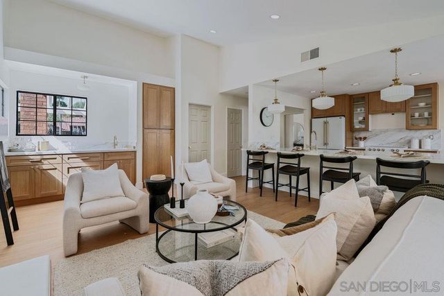 1451 Ventana Dr, Escondido, CA 92029