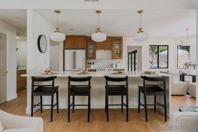 1451 Ventana Dr, Escondido, CA 92029