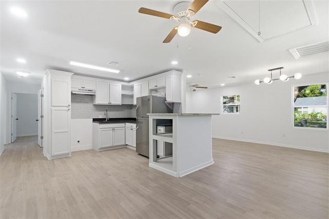 2312 Lilly Street, Lake Charles, LA 70601