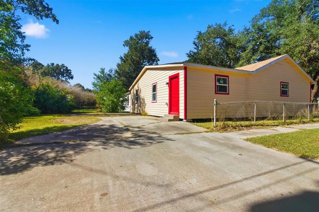 2312 Lilly Street, Lake Charles, LA 70601