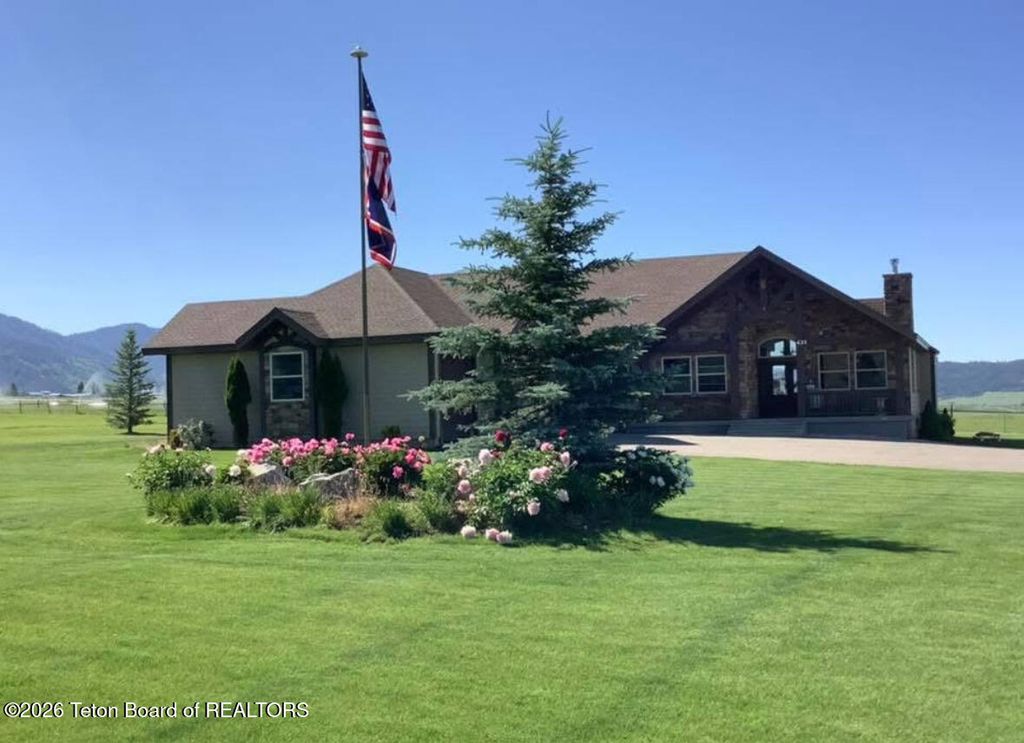 431 SHOOTING STAR Drive, Bedford, WY 83112