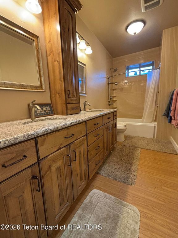 431 SHOOTING STAR Drive, Bedford, WY 83112 photo 23