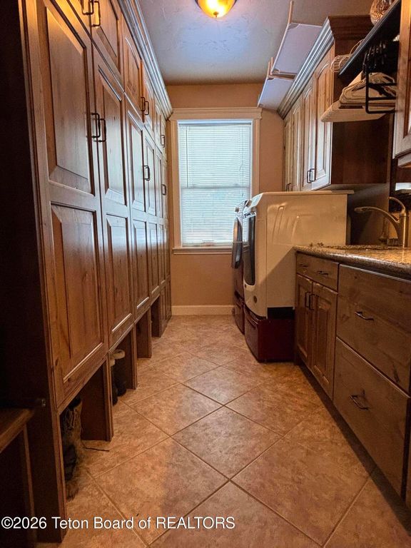 431 SHOOTING STAR Drive, Bedford, WY 83112 photo 24