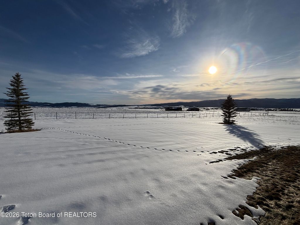 431 SHOOTING STAR Drive, Bedford, WY 83112 photo 37