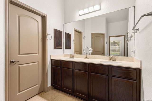 1703 Nightshade, San Antonio, TX 78260