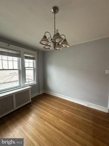 15 S WYCOMBE AVE, Lansdowne, PA 19050