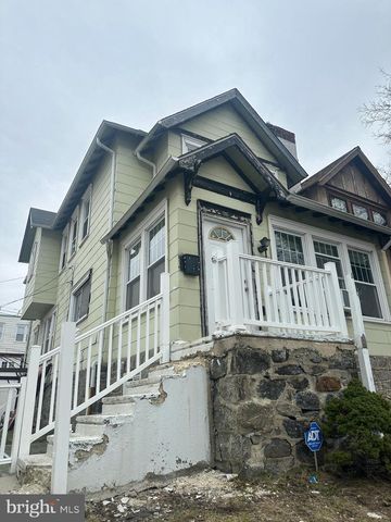 15 S WYCOMBE AVE, Lansdowne, PA 19050