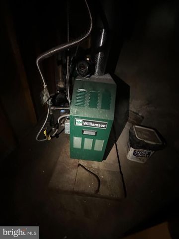 15 S WYCOMBE AVE, Lansdowne, PA 19050