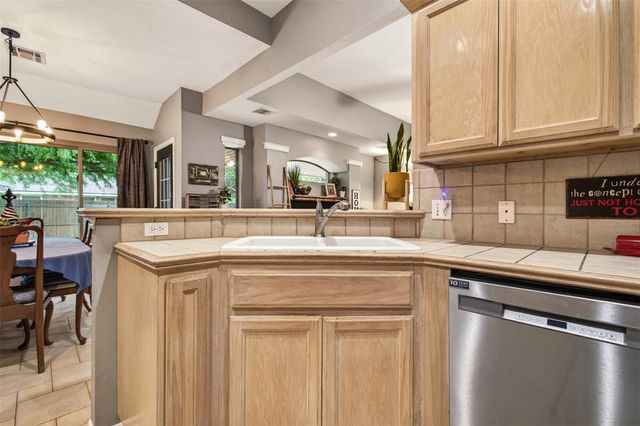 17412 Zinc Drive, Edmond, OK 73012