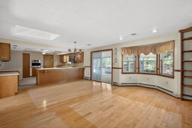 532 Hill St, Raynham, MA 02767