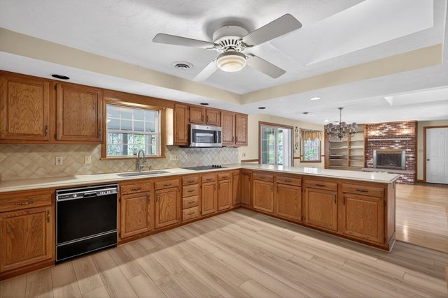 532 Hill St, Raynham, MA 02767