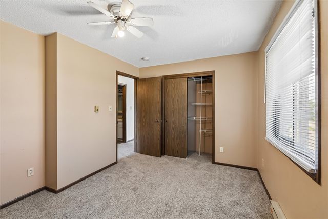 1831 Fuller Road 21, West Des Moines, IA 50265